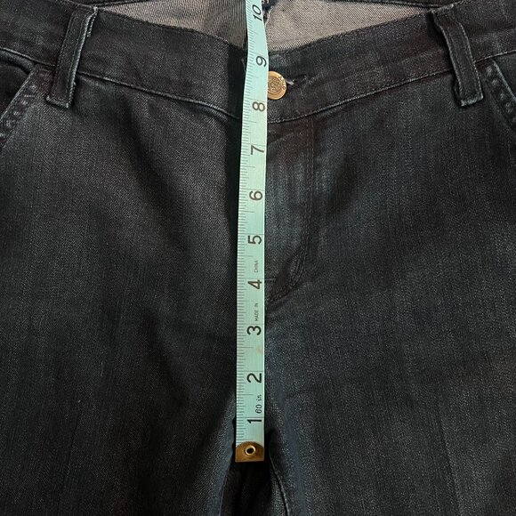 Classic Black Women's Jeans - Picture 4 of 11